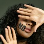 パートナーに興味が無くなっている8つのサイン【彼女編】